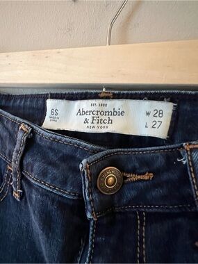 A&F Dark Blue Women’s Skinny Jeans